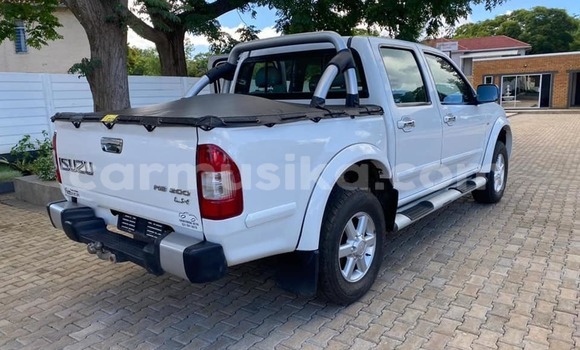 Acheter Occasion Voiture Isuzu KB Blanc à Alexandra Park, Harare Acheter Occasion Voiture Isuzu KB Blanc à Alexandra Park, Harare