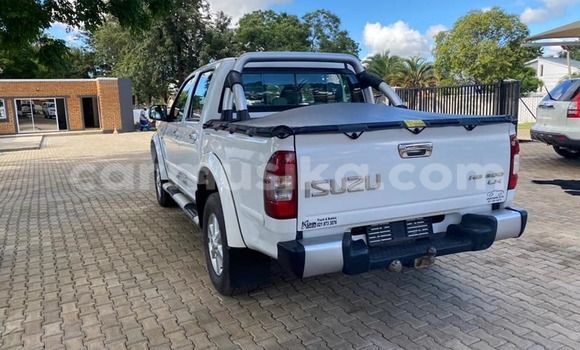 Acheter Occasion Voiture Isuzu KB Blanc à Alexandra Park, Harare Acheter Occasion Voiture Isuzu KB Blanc à Alexandra Park, Harare