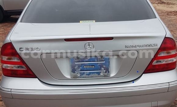 Acheter Occasion Voiture Mercedes‒Benz C–Class Gris à Alexandra Park, Harare Acheter Occasion Voiture Mercedes‒Benz C–Class Gris à Alexandra Park, Harare