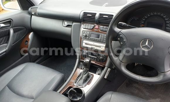 Acheter Occasion Voiture Mercedes‒Benz C–Class Gris à Alexandra Park, Harare Acheter Occasion Voiture Mercedes‒Benz C–Class Gris à Alexandra Park, Harare