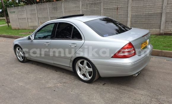 Acheter Occasion Voiture Mercedes‒Benz C–Class Gris à Alexandra Park, Harare Acheter Occasion Voiture Mercedes‒Benz C–Class Gris à Alexandra Park, Harare