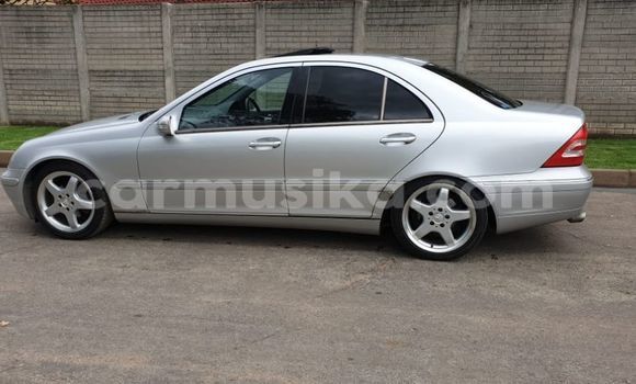 Acheter Occasion Voiture Mercedes‒Benz C–Class Gris à Alexandra Park, Harare Acheter Occasion Voiture Mercedes‒Benz C–Class Gris à Alexandra Park, Harare