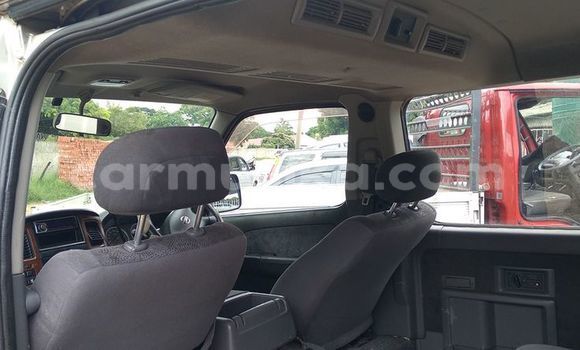 Acheter Occasion Voiture Nissan Caravan Gris à Alexandra Park, Harare Acheter Occasion Voiture Nissan Caravan Gris à Alexandra Park, Harare