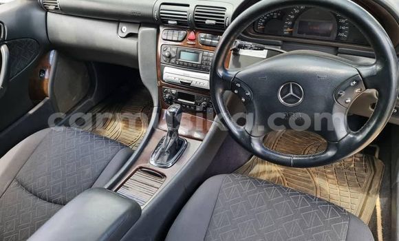 Acheter Occasion Voiture Mercedes‒Benz C–Class Blanc à Alexandra Park, Harare Acheter Occasion Voiture Mercedes‒Benz C–Class Blanc à Alexandra Park, Harare