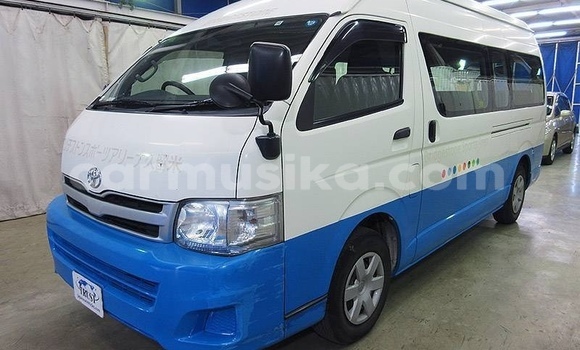 Tenga Tsaru Toyota Hiace Chena Mota in Beitbridge in Matabeleland South Tenga Tsaru Toyota Hiace Chena Mota in Beitbridge in Matabeleland South