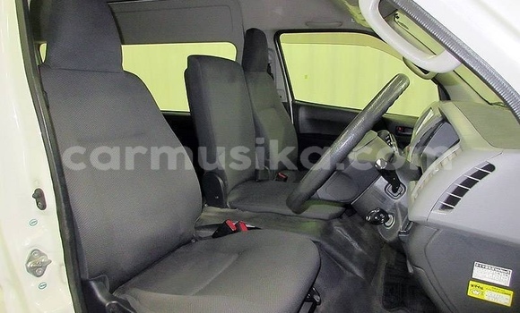 Tenga Tsaru Toyota Hiace Chena Mota in Beitbridge in Matabeleland South Tenga Tsaru Toyota Hiace Chena Mota in Beitbridge in Matabeleland South