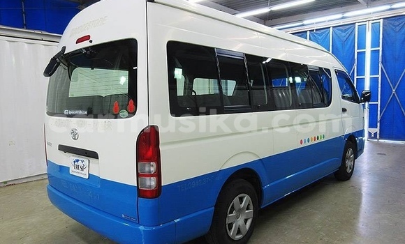 Tenga Tsaru Toyota Hiace Chena Mota in Beitbridge in Matabeleland South Tenga Tsaru Toyota Hiace Chena Mota in Beitbridge in Matabeleland South