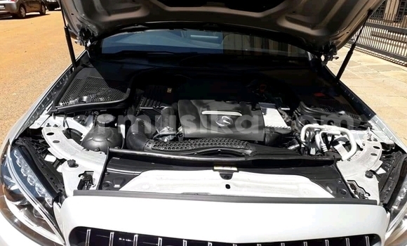 Tenga Tsaru Mercedes-Benz C180 coupe Sirivha Mota in Beitbridge in Matabeleland South Tenga Tsaru Mercedes-Benz C180 coupe Sirivha Mota in Beitbridge in Matabeleland South