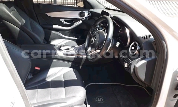 Tenga Tsaru Mercedes-Benz C180 coupe Sirivha Mota in Beitbridge in Matabeleland South Tenga Tsaru Mercedes-Benz C180 coupe Sirivha Mota in Beitbridge in Matabeleland South