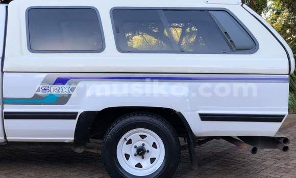 Acheter Occasion Voiture Toyota Hilux Blanc à Beitbridge, Matabeleland South Acheter Occasion Voiture Toyota Hilux Blanc à Beitbridge, Matabeleland South
