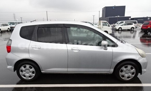 Acheter Occasion Voiture Honda Fit Gris à Beitbridge, Matabeleland South Acheter Occasion Voiture Honda Fit Gris à Beitbridge, Matabeleland South