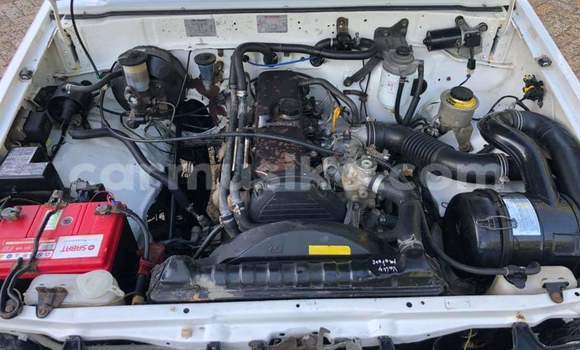 Tenga Tsaru Toyota Hilux Chena Mota in Beitbridge in Matabeleland South Tenga Tsaru Toyota Hilux Chena Mota in Beitbridge in Matabeleland South