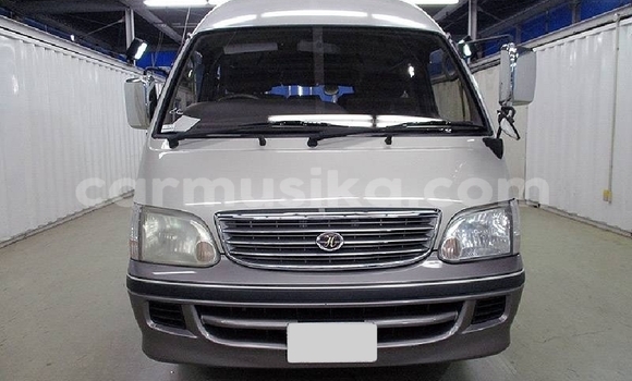 Acheter Occasion Voiture Toyota Hiace Autre à Beitbridge, Matabeleland South Acheter Occasion Voiture Toyota Hiace Autre à Beitbridge, Matabeleland South