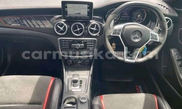 Acheter Occasion Voiture Mercedes-Benz C-Classe Gris à Beitbridge, Matabeleland South Acheter Occasion Voiture Mercedes-Benz C-Classe Gris à Beitbridge, Matabeleland South