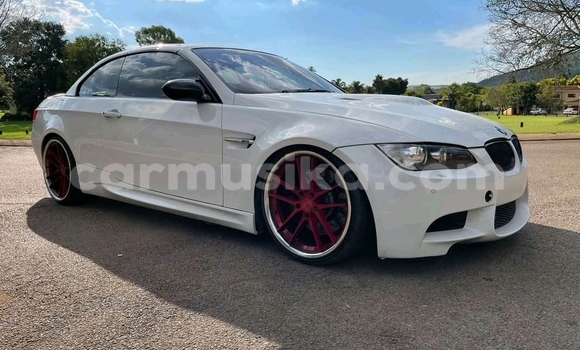 Tenga Tsaru BMW 3–Series Tsvuku Mota in Beitbridge in Matabeleland South Tenga Tsaru BMW 3–Series Tsvuku Mota in Beitbridge in Matabeleland South