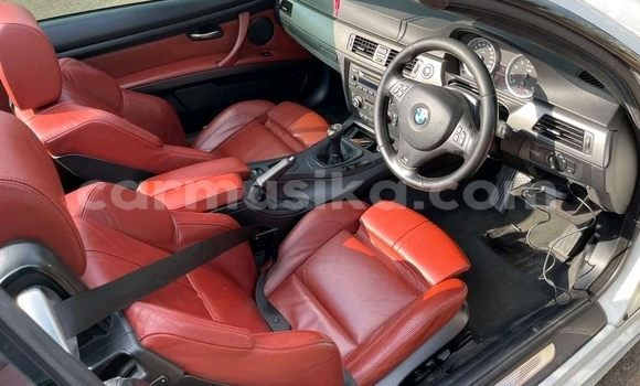 Tenga Tsaru BMW 3–Series Tsvuku Mota in Beitbridge in Matabeleland South Tenga Tsaru BMW 3–Series Tsvuku Mota in Beitbridge in Matabeleland South
