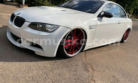 Tenga Tsaru BMW 3–Series Tsvuku Mota in Beitbridge in Matabeleland South Tenga Tsaru BMW 3–Series Tsvuku Mota in Beitbridge in Matabeleland South