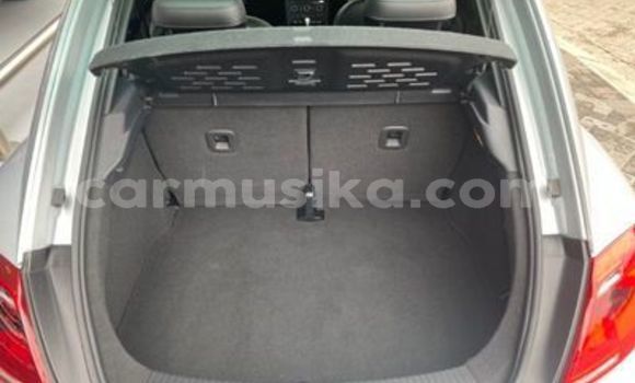 Tenga Tsaru Volkswagen Beetle Sirivha Mota in Beitbridge in Matabeleland South Tenga Tsaru Volkswagen Beetle Sirivha Mota in Beitbridge in Matabeleland South