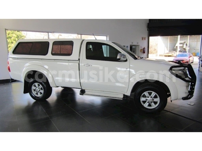 Big with watermark toyota hilux matabeleland south beitbridge 20779