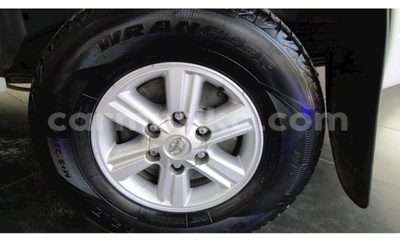 Tenga Tsaru Toyota Hilux Chena Mota in Beitbridge in Matabeleland South Tenga Tsaru Toyota Hilux Chena Mota in Beitbridge in Matabeleland South