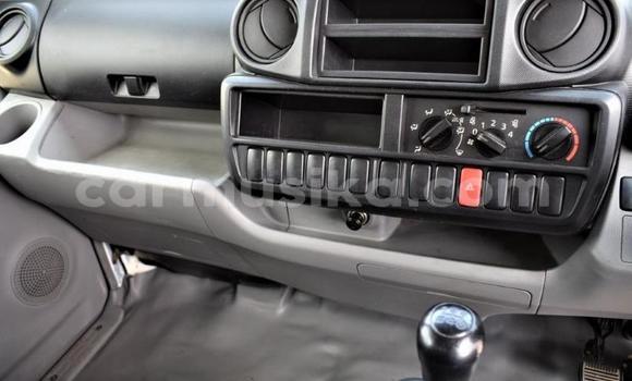 Nunua Ilio tumika Toyota Dyna Nyeupe Lori ndani ya Beitbridge nchini Matabeleland Kusini Nunua Ilio tumika Toyota Dyna Nyeupe Lori ndani ya Beitbridge nchini Matabeleland Kusini