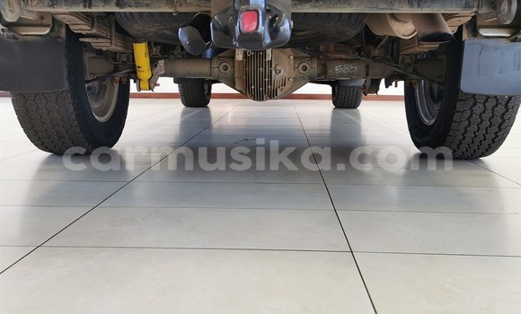 Buy Used Nissan Navara Silver Car in Beitbridge in Matabeleland South Buy Used Nissan Navara Silver Car in Beitbridge in Matabeleland South