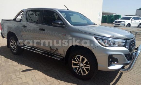 Nunua Ilio tumika Toyota Hilux Fedha Gari ndani ya Beitbridge nchini Matabeleland Kusini