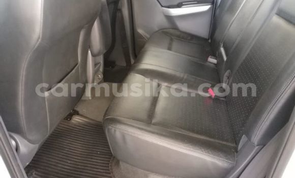 Nunua Ilio tumika Mazda BT-50 Nyeupe Gari ndani ya Beitbridge nchini Matabeleland Kusini Nunua Ilio tumika Mazda BT-50 Nyeupe Gari ndani ya Beitbridge nchini Matabeleland Kusini