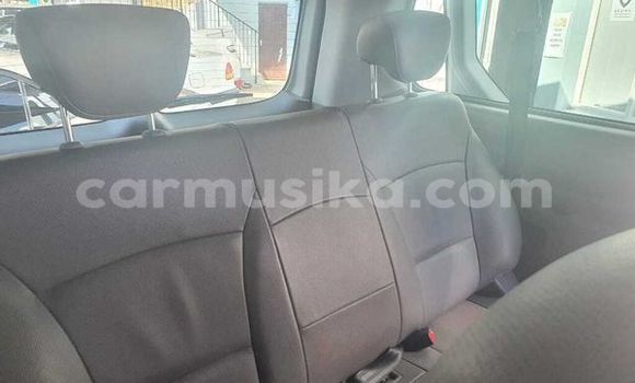 Buy Used Hyundai H1 White Car in Beitbridge in Matabeleland South Buy Used Hyundai H1 White Car in Beitbridge in Matabeleland South