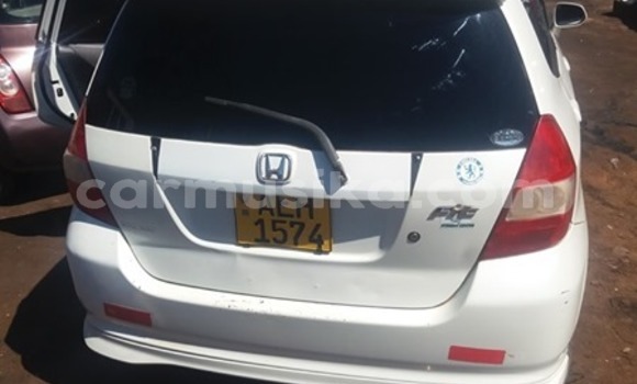 Buy Used Honda Fit White Car in Harare in Harare Buy Used Honda Fit White Car in Harare in Harare