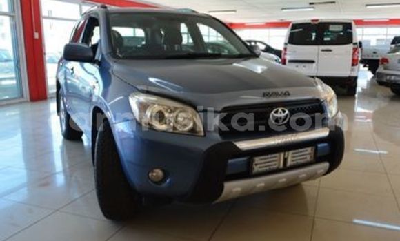 Nunua Ilio tumika Toyota RAV4 Bluu Gari ndani ya Beitbridge nchini Matabeleland Kusini