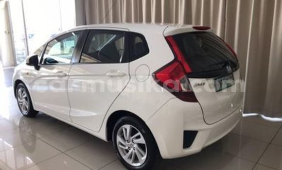 Tenga Tsaru Honda Jazz Chena Mota in Beitbridge in Matabeleland South Tenga Tsaru Honda Jazz Chena Mota in Beitbridge in Matabeleland South