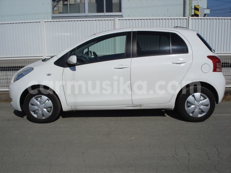 Big with watermark toyota vitz matabeleland south beitbridge 20819