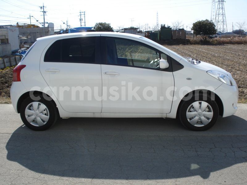 Big with watermark toyota vitz matabeleland south beitbridge 20819