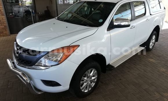 Buy Used Mazda BT-50 White Car in Beitbridge in Matabeleland South Buy Used Mazda BT-50 White Car in Beitbridge in Matabeleland South