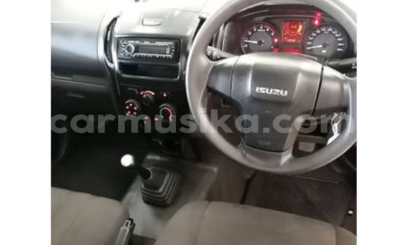Acheter Occasion Voiture Isuzu KB Blanc à Harare, Harare Acheter Occasion Voiture Isuzu KB Blanc à Harare, Harare