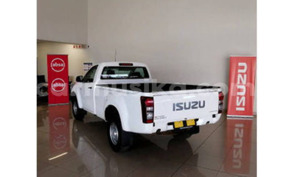Acheter Occasion Voiture Isuzu KB Blanc à Harare, Harare Acheter Occasion Voiture Isuzu KB Blanc à Harare, Harare