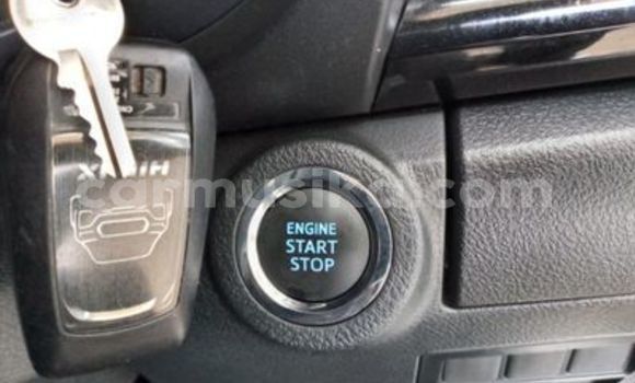 Buy Used Toyota Hilux White Car in Beitbridge in Matabeleland South Buy Used Toyota Hilux White Car in Beitbridge in Matabeleland South