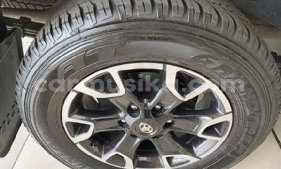 Buy Used Toyota Hilux White Car in Beitbridge in Matabeleland South Buy Used Toyota Hilux White Car in Beitbridge in Matabeleland South