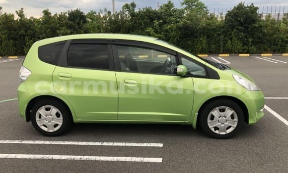 Buy Used Honda Fit Green Car in Beitbridge in Matabeleland South Buy Used Honda Fit Green Car in Beitbridge in Matabeleland South