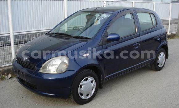 Nunua Ilio tumika Toyota Vitz Bluu Gari ndani ya Beitbridge nchini Matabeleland Kusini