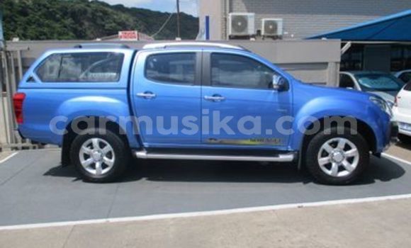 Tenga Tsaru Isuzu KB Bhuruu Mota in Beitbridge in Matabeleland South