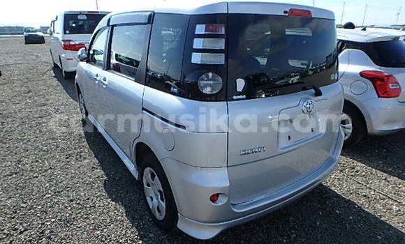 Nunua Ilio tumika Toyota Sienta Fedha Gari ndani ya Beitbridge nchini Matabeleland Kusini Nunua Ilio tumika Toyota Sienta Fedha Gari ndani ya Beitbridge nchini Matabeleland Kusini