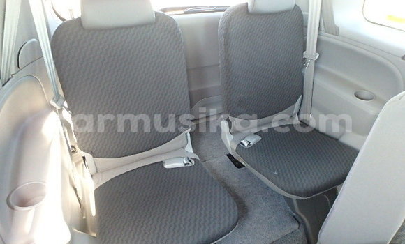 Nunua Ilio tumika Toyota Sienta Fedha Gari ndani ya Beitbridge nchini Matabeleland Kusini Nunua Ilio tumika Toyota Sienta Fedha Gari ndani ya Beitbridge nchini Matabeleland Kusini