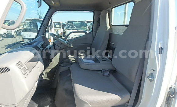 Buy Used Toyota Dyna Other Truck in Beitbridge in Matabeleland South Buy Used Toyota Dyna Other Truck in Beitbridge in Matabeleland South