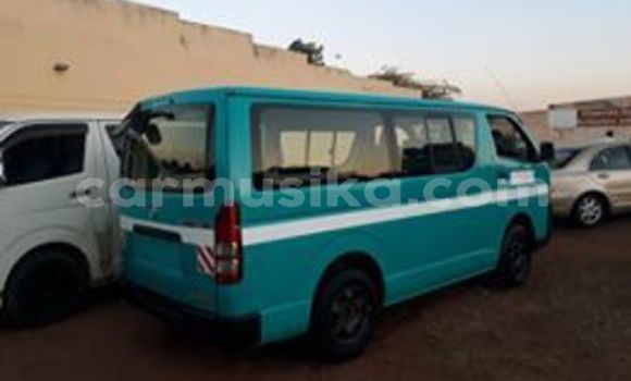 Tenga Tsaru Toyota Hiace Zvimwe Mota in Harare in Harare Tenga Tsaru Toyota Hiace Zvimwe Mota in Harare in Harare