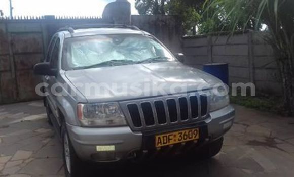Tenga Tsaru Jeep Grand Cherokee Sirivha Mota in Harare in Harare Tenga Tsaru Jeep Grand Cherokee Sirivha Mota in Harare in Harare