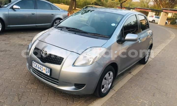 Buy Used Toyota Yaris Silver Car in Beitbridge in Matabeleland South Buy Used Toyota Yaris Silver Car in Beitbridge in Matabeleland South
