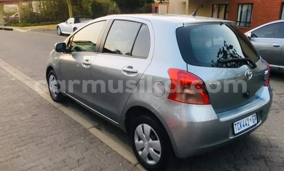 Buy Used Toyota Yaris Silver Car in Beitbridge in Matabeleland South Buy Used Toyota Yaris Silver Car in Beitbridge in Matabeleland South