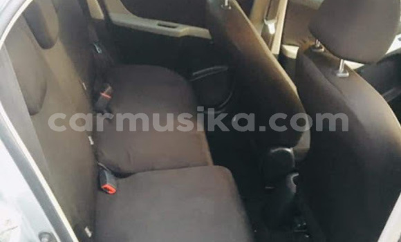 Buy Used Toyota Yaris Silver Car in Beitbridge in Matabeleland South Buy Used Toyota Yaris Silver Car in Beitbridge in Matabeleland South